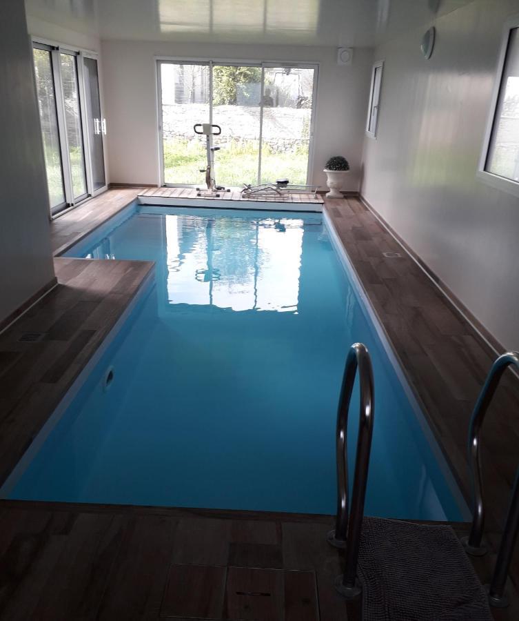 Apartment 2 Pieces Avec Acces Piscine Interieure *